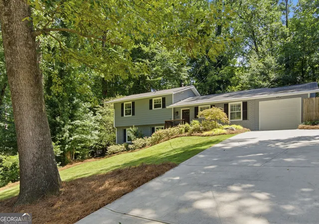 Photo 2 of Sale Pending at 3651 Cold Spring Ln, Atlanta, GA 30341 | MLS# 10810433 | Listing updated on 2026-09-20