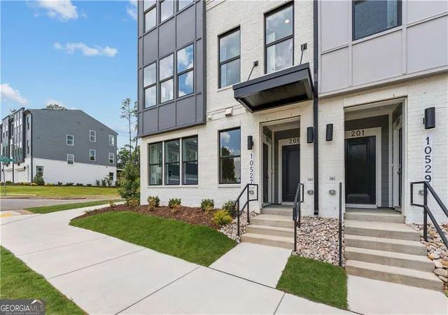 Photo 3 of Condo for sale at 356 Skylar Ct Se #112, Atlanta, GA 30315 | MLS# 10830091 | Listing updated on 2026-09-03