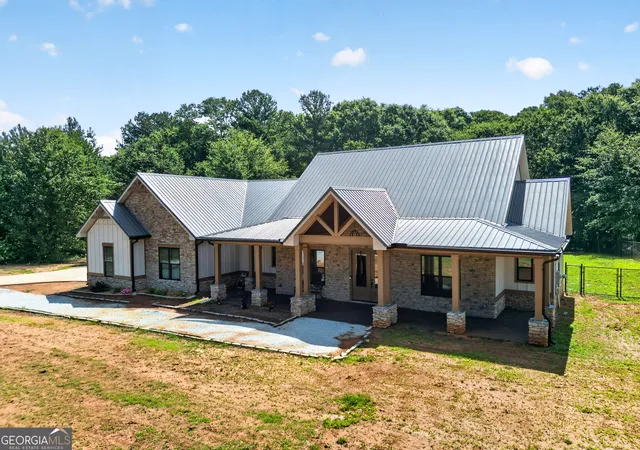 Homes for sale in Williamson, GA | 289 Maple Dr, Williamson, GA 30292 | MLS# 10785724