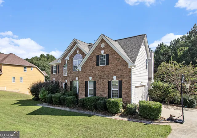 Photo 3 of Sale Pending at 237 Kory, Newnan, GA 30263 | MLS# 10589839 | Listing updated on 2026-01-25