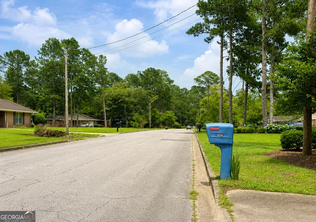 21st image of 1504 Valwood Ave, Thomasville, GA 31792 | MLS# 10815199