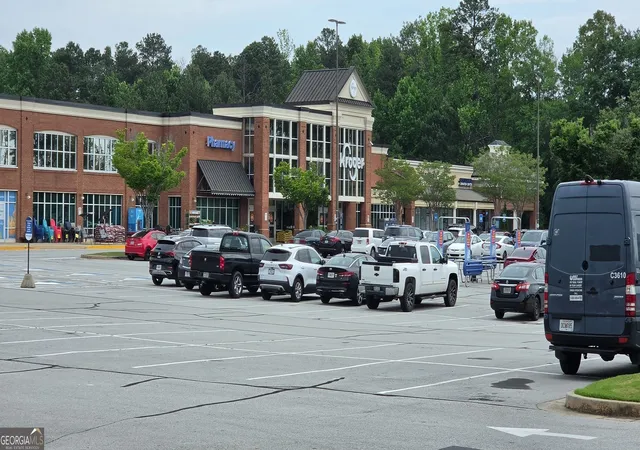 2nd image of 4435 Hiram Lithia Springs Rd, Powder Springs, GA 30127 | MLS# 10783853