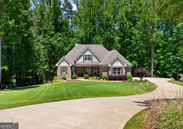 Photo 1 of Sale Pending at 3955 Ineal Dr, Cumming, GA 30028 | MLS# 10765827 | Listing updated on 2026-08-17