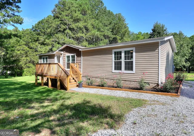 Photo 2 of Sale Pending at 209 Jack Sharp Rd, Colbert, GA 30628 | MLS# 10823600 | Listing updated on 2026-09-04