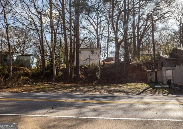 Photo 1 of Land for sale at 560 Waleska Rd, Canton, GA 30114 | MLS# 10476224 | Listing updated on 2026-09-02