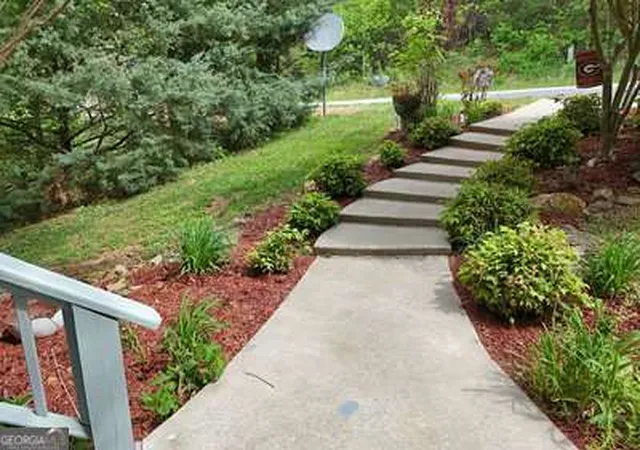 Photo 3 of Single family home for sale at 4 Highland Frg, Blairsville, GA 30512 | MLS# 10755292 | Listing updated on 2026-09-04