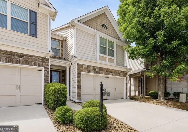 2nd image of 5667 Radford Loop, Fairburn, GA 30213 | MLS# 10803646