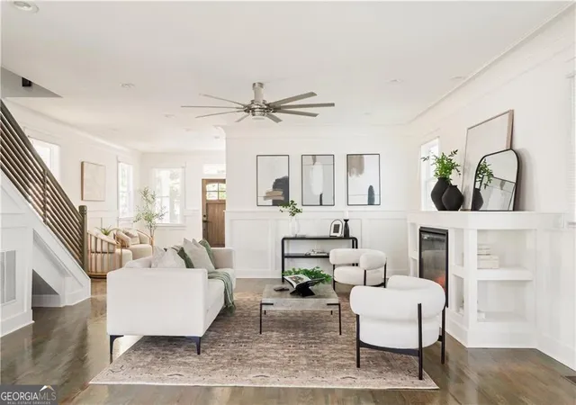 Photo 2 of Single family home for sale at 720 Lillian Ave SW, Atlanta, GA 30310 | MLS# 10735635 | Listing updated on 2026-06-11