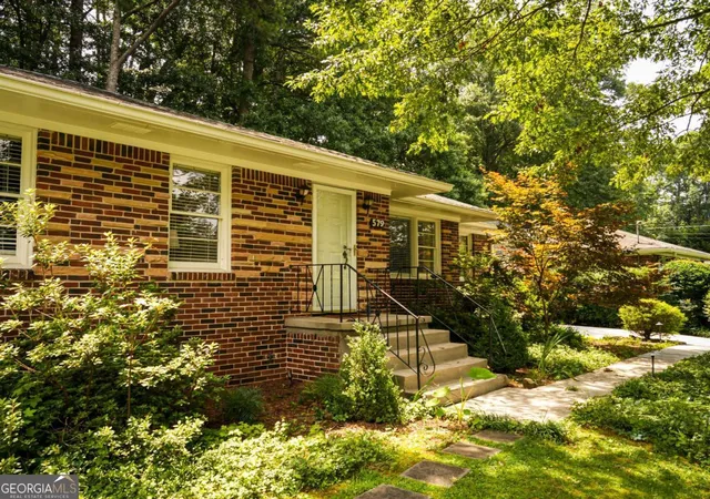 2nd image of 579 N Superior Ave, Decatur, GA 30033 | MLS# 10819625