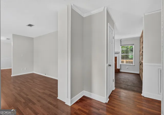 Photo 4 of Sale Pending at 901 Queens Ct, Hinesville, GA 31313 | MLS# 10815900 | Listing updated on 2026-10-07