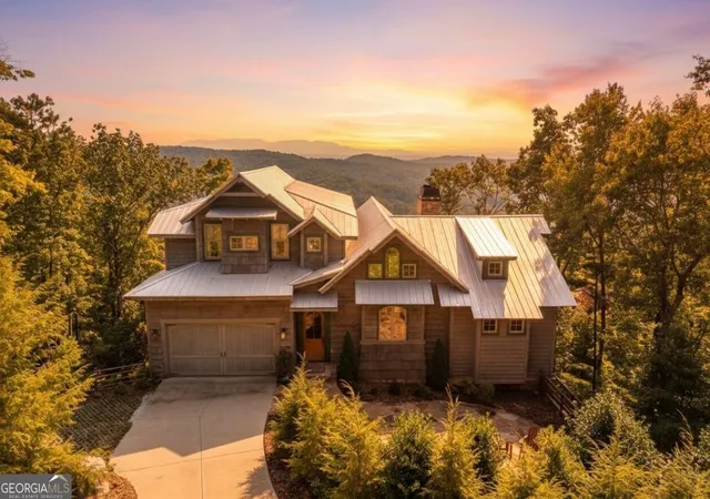Photo 1 of Single family home for sale at 207 Utana Bluffs Trl, Ellijay, GA 30540 | MLS# 10833914 | Listing updated on 2026-09-08