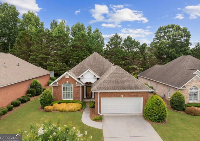 Photo 3 of Single family home for sale at 112 Bristol Pl Se, Calhoun, GA 30701 | MLS# 10804655 | Listing updated on 2026-09-24