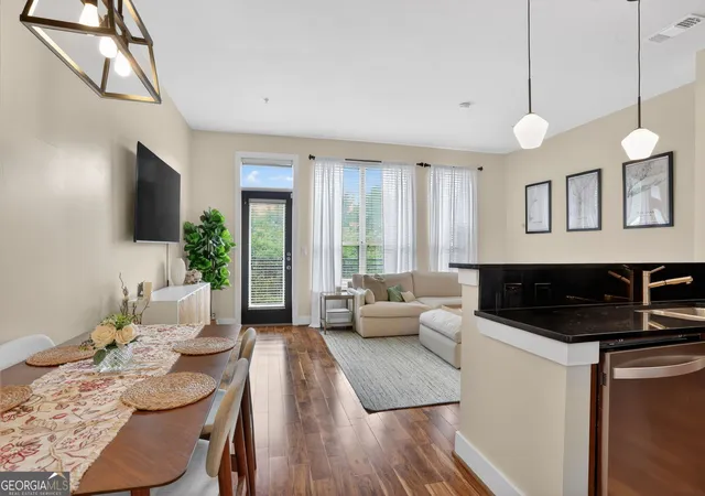 Homes for sale in Atlanta, GA | 747 Ralph Mcgill Blvd Ne #323, Atlanta, GA 30312 | MLS# 10771709
