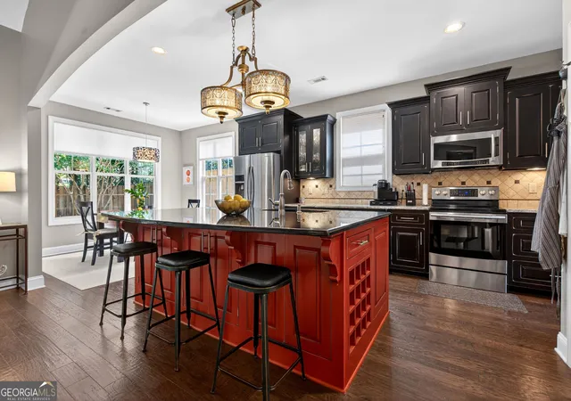 Homes for sale in Peachtree City, GA | 706 Gittings Ave, Peachtree City, GA 30269 | MLS# 10794785