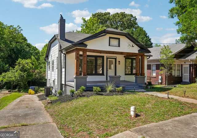 3rd image of 994 Katherwood Dr Sw, Atlanta, GA 30310 | MLS# 10758522