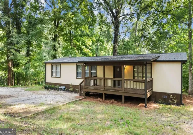 Photo 3 of Manufactured home for sale at 3068 Pierce Rd, Gainesville, GA 30507 | MLS# 10836602 | Listing updated on 2026-09-24
