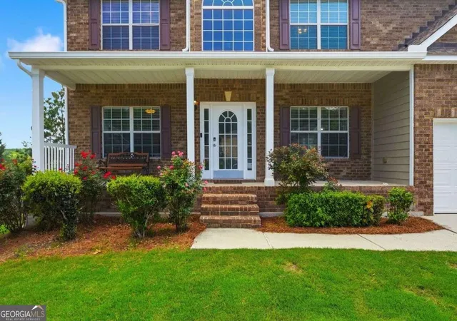Photo 4 of Sale Pending at 116 Wellsley Ct, Dallas, GA 30132 | MLS# 10795101 | Listing updated on 2026-09-14