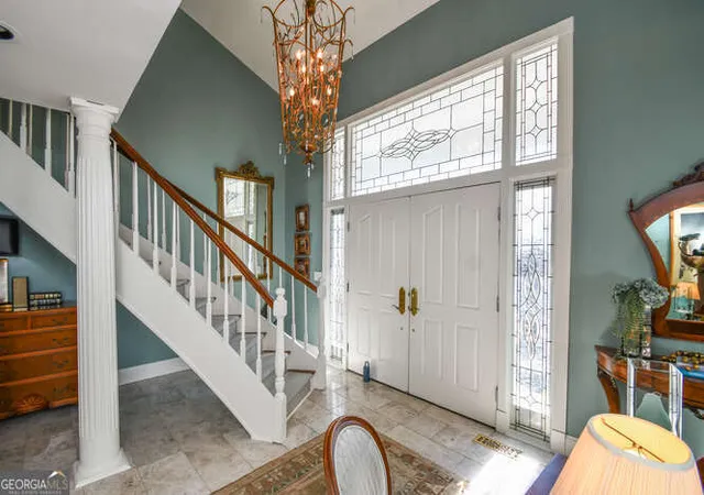 3rd image of 2901 Club Pl, Gainesville, GA 30506 | MLS# 10674239