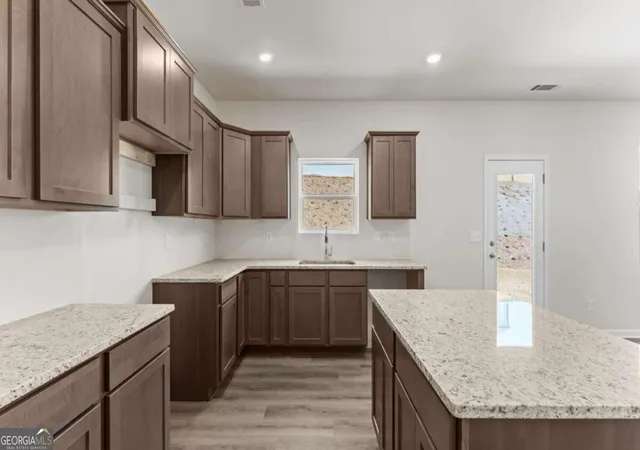 Photo 2 of Sale Pending at 341 Bloomfield Cir, Canton, GA 30114 | MLS# 10832581 | Listing updated on 2026-09-27