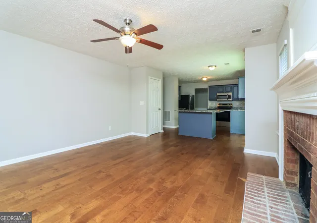 Photo 3 of Single family home for sale at 3264 Ashgrove Ln SW, Marietta, GA 30008 | MLS# 10791443 | Listing updated on 2026-07-27