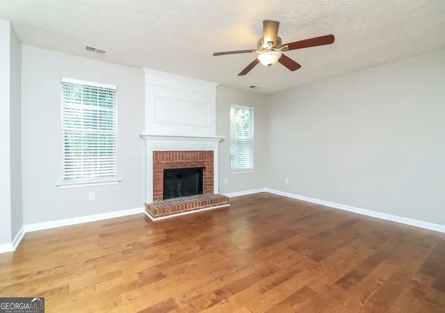 Photo 4 of Single family home for sale at 3264 Ashgrove Ln SW, Marietta, GA 30008 | MLS# 10791443 | Listing updated on 2026-07-27