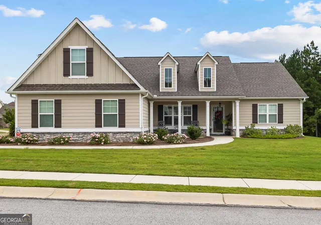 1st image of 557 Lago Ct, Lagrange, GA 30241 | MLS# 10707891