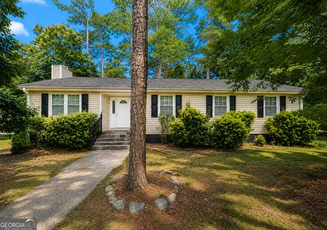 Photo 1 of Single family home for sale at 3414 Twin Village Ln, Snellville, GA 30039 | MLS# 10803917 | Listing updated on 2026-09-06