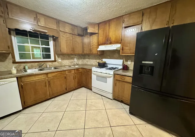 Photo 4 of Single family home for sale at 3414 Twin Village Ln, Snellville, GA 30039 | MLS# 10803917 | Listing updated on 2026-09-06