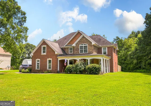 Photo 2 of Sale Pending at 10 Toscanno Dr, Covington, GA 30014 | MLS# 10822216 | Listing updated on 2026-09-17