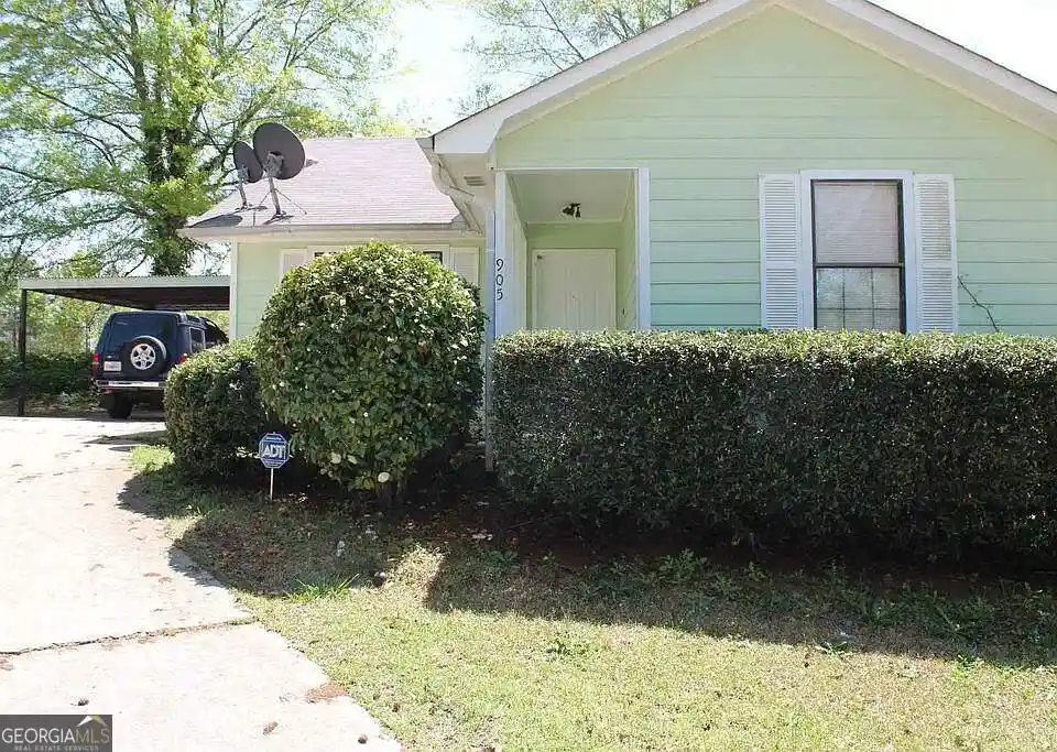 Photo 1 of Sale Pending at 905 Ohara Dr, Jonesboro, GA 30236 | MLS# 10856114 | Listing updated on 2026-10-25