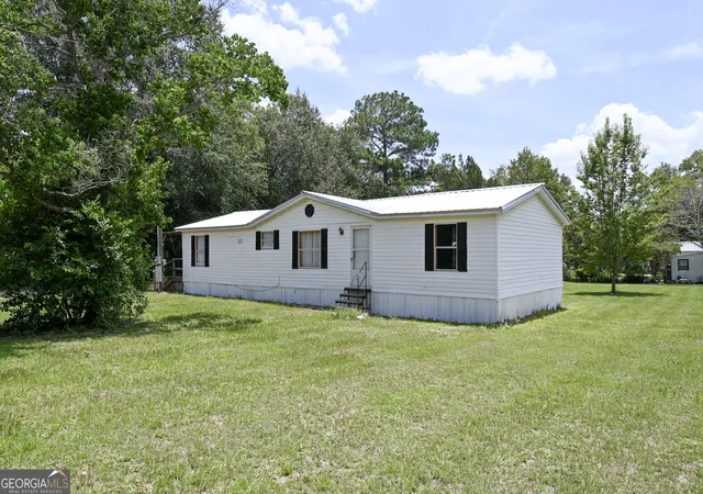 Photo 1 of Manufactured home for sale at 1957 Brogdon Rd, Waycross, GA 31503 | MLS# 10812903 | Listing updated on 2026-08-28