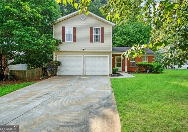 Photo 1 of Single family home for sale at 1950 Oak Terrace Dr Se, Atlanta, GA 30316 | MLS# 10828816 | Listing updated on 2026-10-25