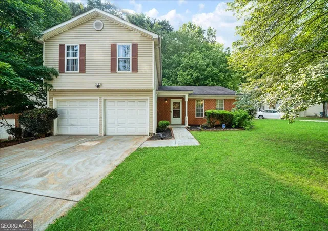 Photo 1 of Single family home for sale at 1950 Oak Terrace Dr Se, Atlanta, GA 30316 | MLS# 10828816 | Listing updated on 2026-10-25