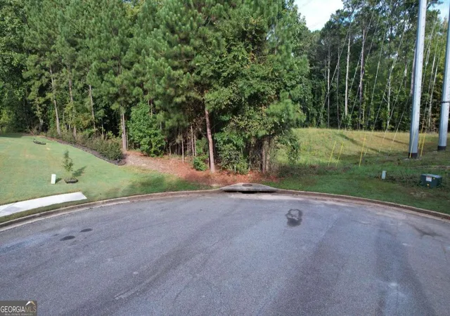 3rd image of 3040 Wood Valley Ct, Loganville, GA 30052 | MLS# 10823070