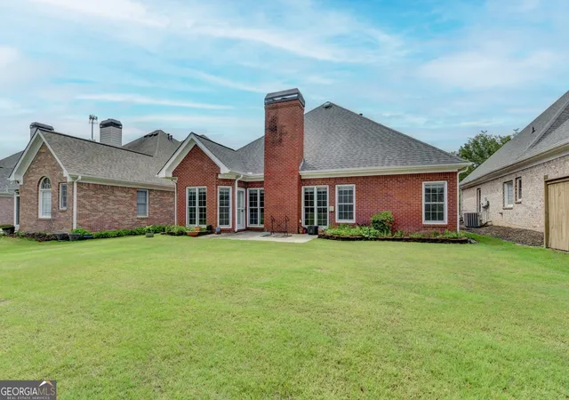 Photo 4 of Single family home for sale at 2095 Hickory Sta Cir, Snellville, GA 30078 | MLS# 10789716 | Listing updated on 2026-09-08