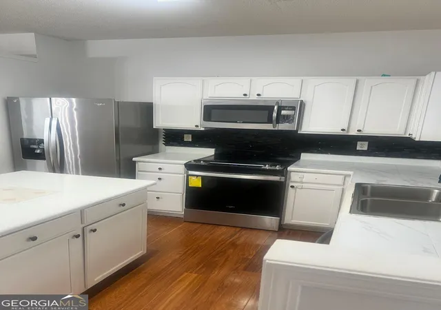3rd image of 2804 Parkway Cvs, Lithonia, GA 30058 | MLS# 10788168