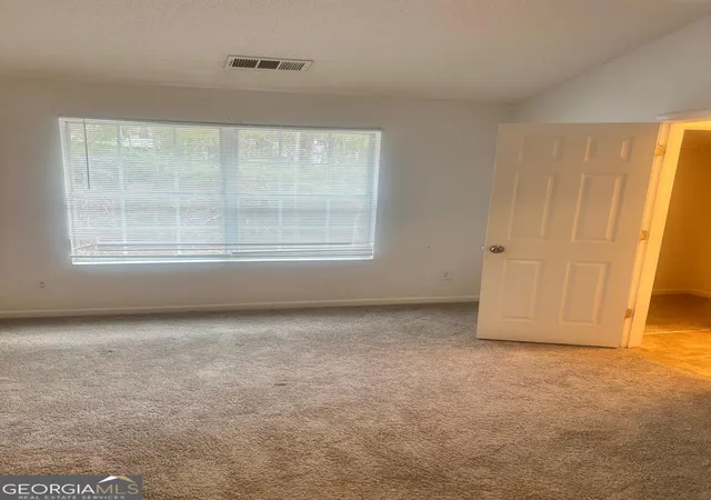 4th image of 2804 Parkway Cvs, Lithonia, GA 30058 | MLS# 10788168