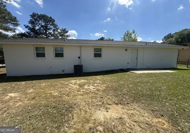 Homes for sale in Warner Robins, GA | 423 King Dr, Warner Robins, GA 31093 | MLS# 10737158