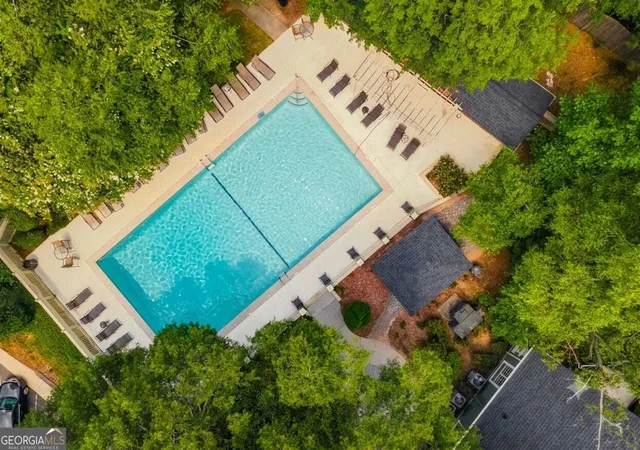 2nd image of 6900 Roswell Rd, Sandy Springs, GA 30328