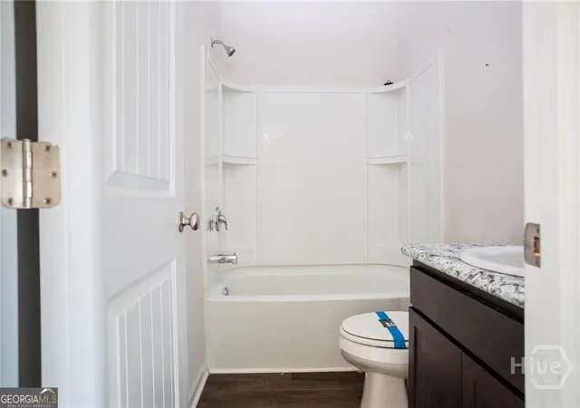 Photo 4 of Single family home for sale at 122 Joann Lewis Ln, Hinesville, GA 31313 | MLS# 10832486 | Listing updated on 2026-09-08