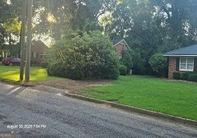 Photo 3 of Sale Pending at 205 Wildwood Cir, Americus, GA 31709 | MLS# 10825531 | Listing updated on 2026-10-12