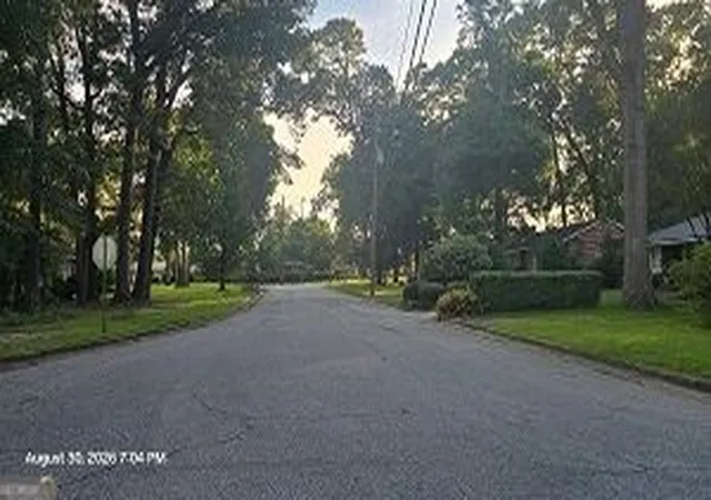 Photo 4 of Sale Pending at 205 Wildwood Cir, Americus, GA 31709 | MLS# 10825531 | Listing updated on 2026-10-12