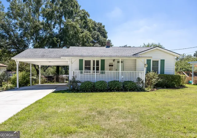 Photo 1 of Single family home for sale at 1024 Oakdale Dr Se, Smyrna, GA 30080 | MLS# 10835094 | Listing updated on 2026-09-06