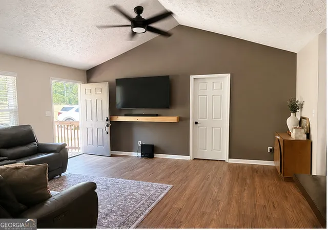 4th image of 250 Prestigious Pl, Senoia, GA 30276 | MLS# 10818514