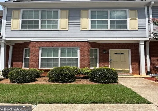 Condo for sale at 2537 Walden Lake Dr, Decatur, GA 30035 | MLS# 10823210
