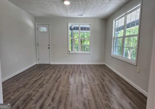 Photo 3 of Single family home for sale at 4316 Tanners Mill Rd, Braselton, GA 30517 | MLS# 10803828 | Listing updated on 2026-09-23