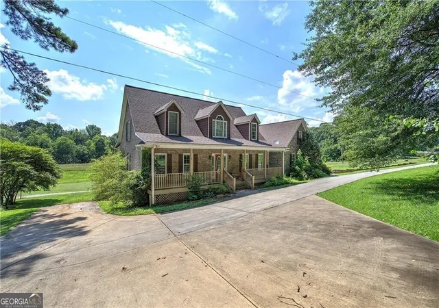 Photo 3 of Single family home for sale at 273 Jordan Rd Se, Cartersville, GA 30120 | MLS# 10822315 | Listing updated on 2026-08-23