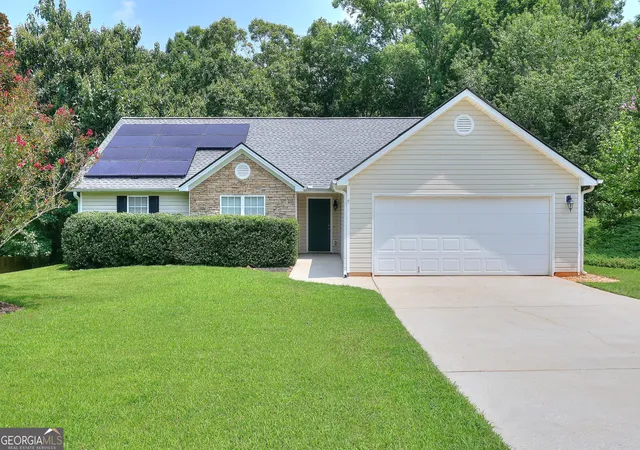 Photo 1 of Single family home for sale at 1439 Princeton Dr, Statham, GA 30666 | MLS# 10815937 | Listing updated on 2026-09-15