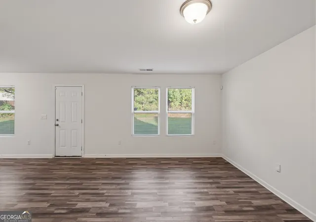 Photo 3 of Sale Pending at 1778 Cheryl Ave, Griffin, GA 30224 | MLS# 10812988 | Listing updated on 2026-09-15