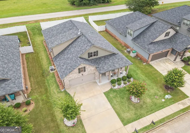 2nd image of 531 Carleton Pl, Locust Grove, GA 30248 | MLS# 10822857